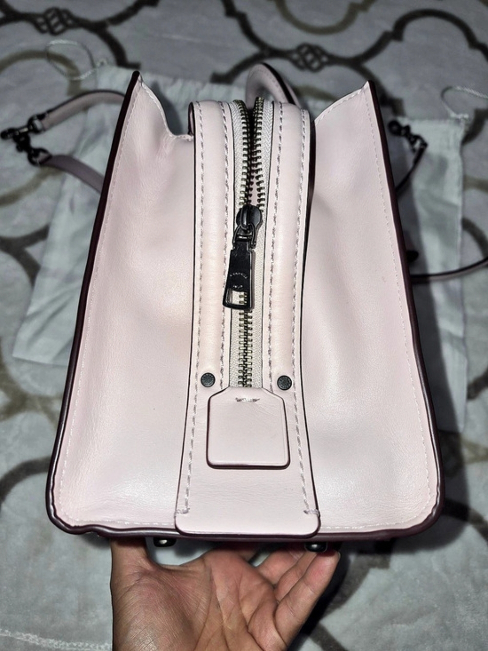 Coach Rogue 17 in Debossed Signature Leather Debossed Signature Leather Pink - Picture 9 of 10